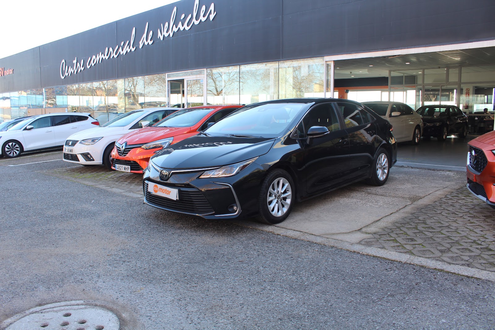 TOYOTA COROLLA 1.5 VVT-i 125 Active Sedán