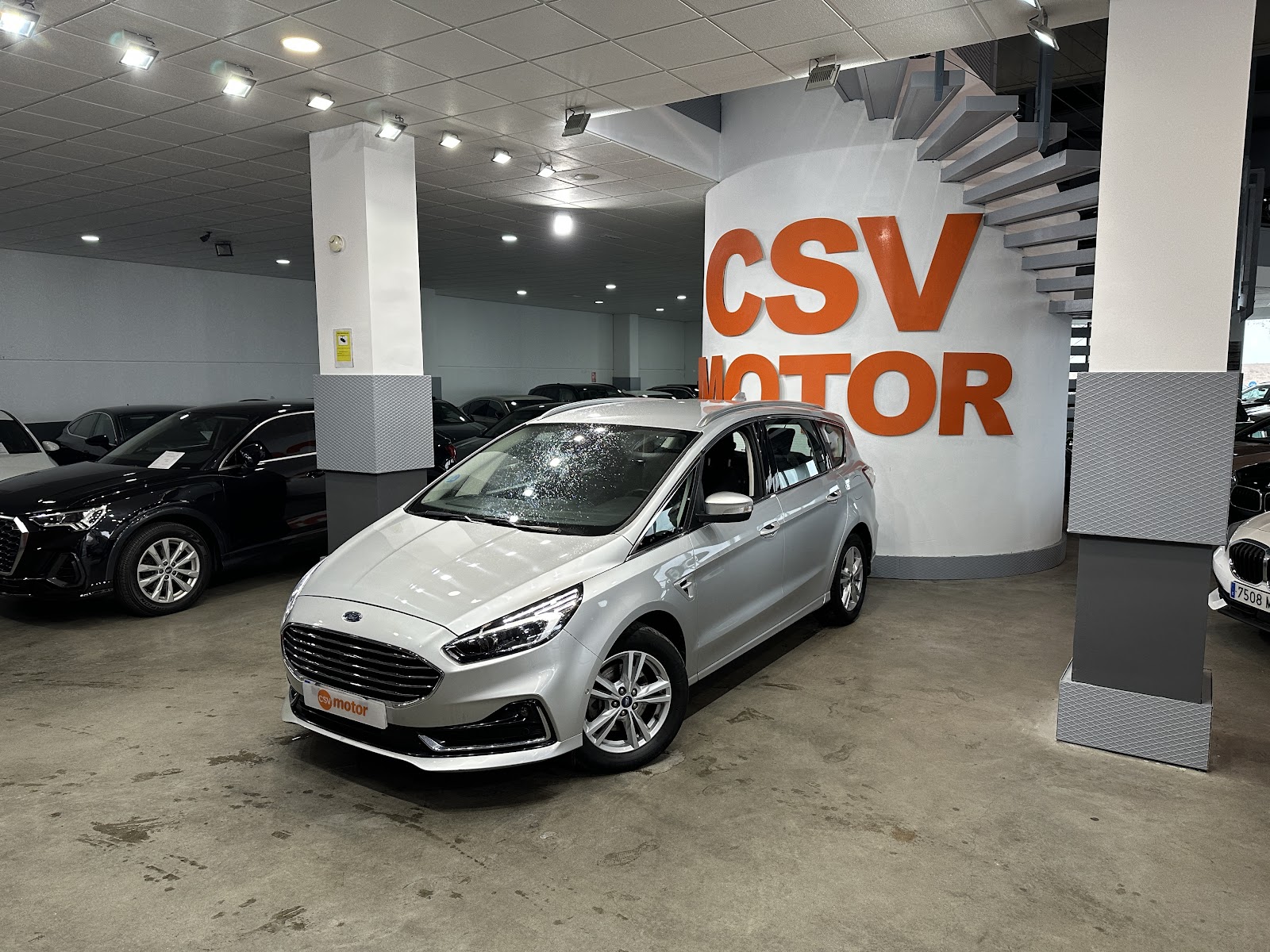 FORD S-MAX 2.5 FHEV 190 Titanium