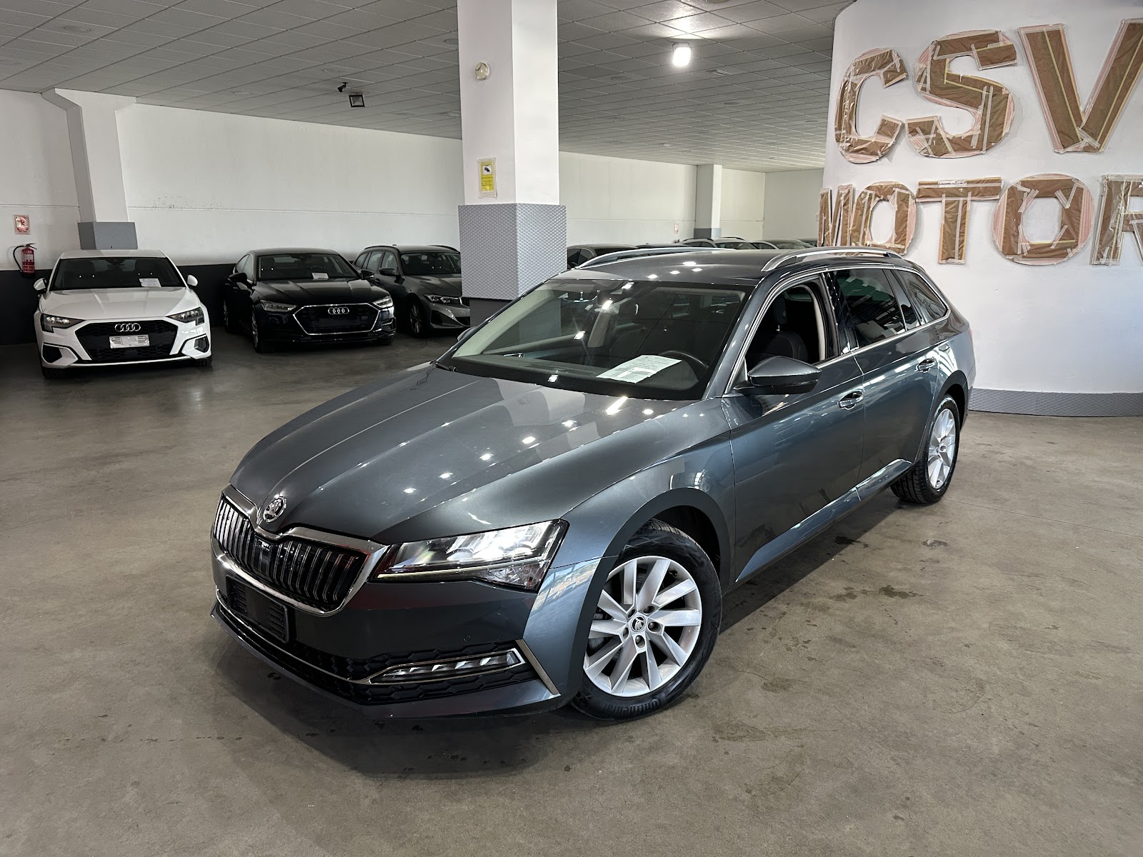 SKODA SUPERB 1.4PHEV 218CV FAMILIAR AMBITION