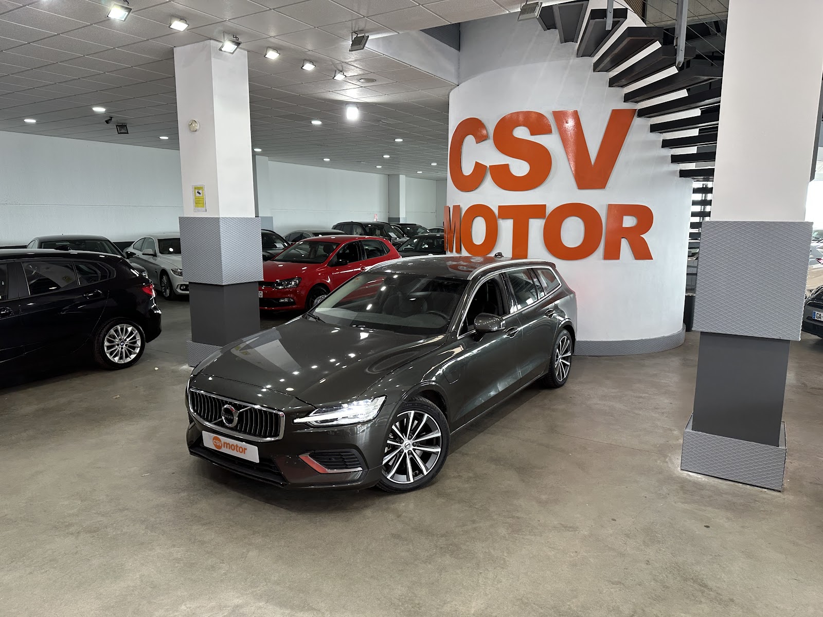 VOLVO V60 2.0 T6 340 e-AWD