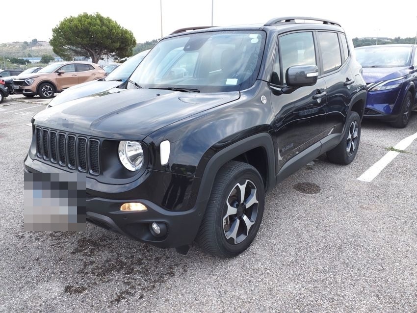 Salpicadero de Jeep Renegade 2022 · foto real CSV Motor