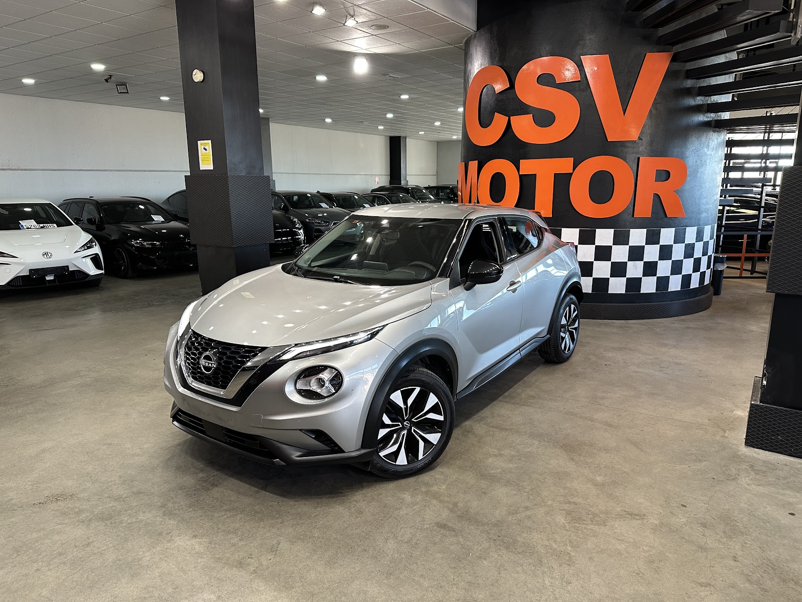 NISSAN JUKE 1.0 DIG-T 114 N-Connecta