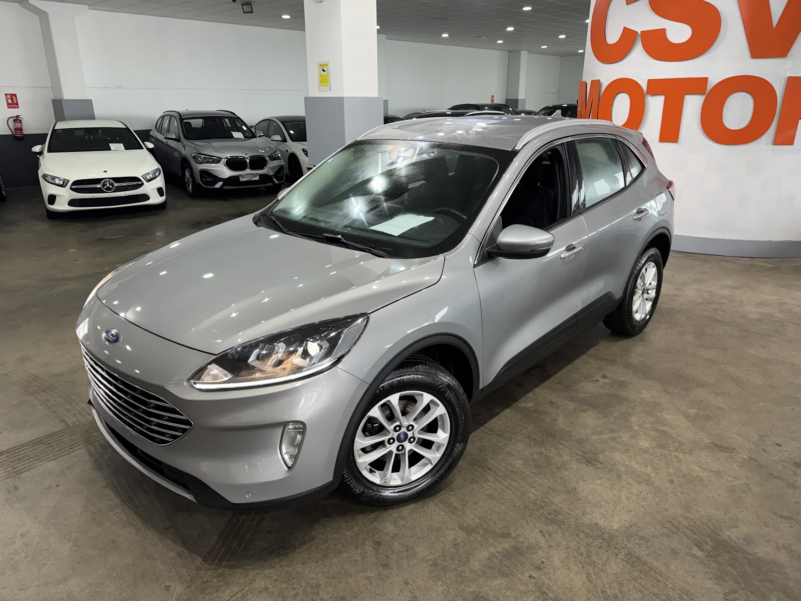 FORD KUGA 2.5 Duratec 190 Titanium