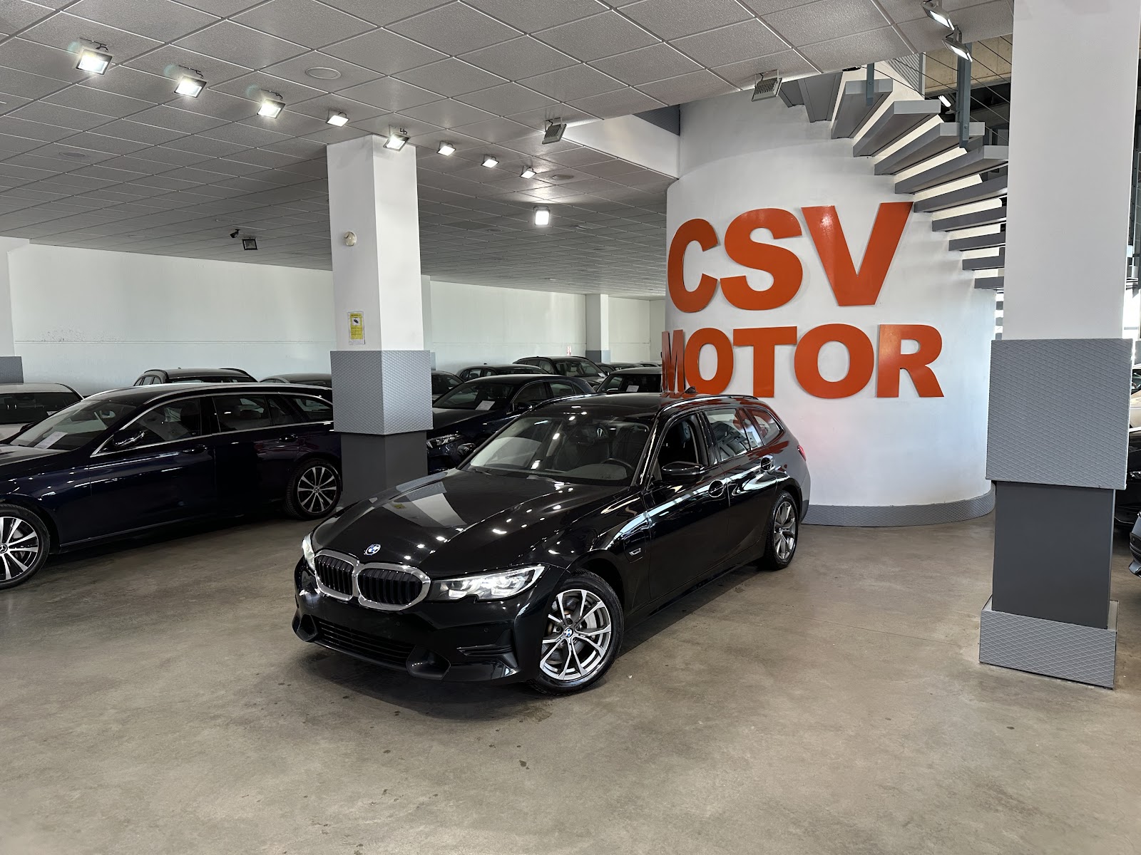 BMW SERIE 3 330e 292 Sport Line