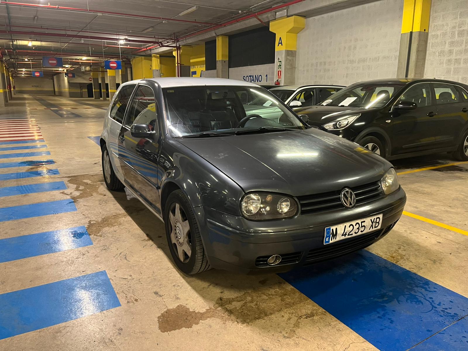 VOLKSWAGEN GOLF 1.9 TDI 110