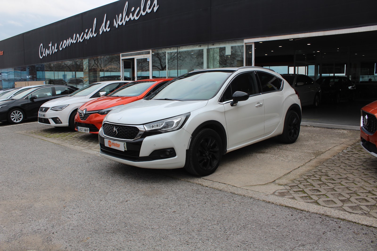 Ds Ds4 Crossback 1.6 Bluehdi 120 entregado por CSV Motor en Barcelona