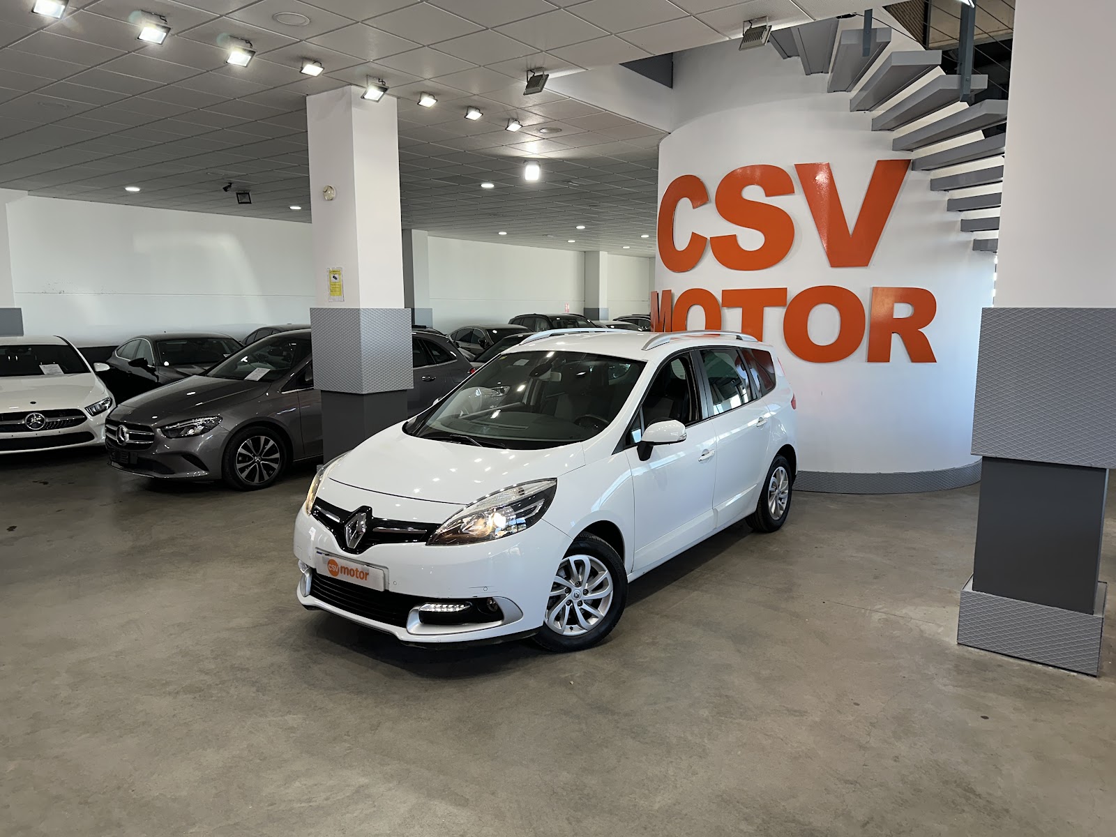 RENAULT GRAND SCENIC 1.2 TCe 115