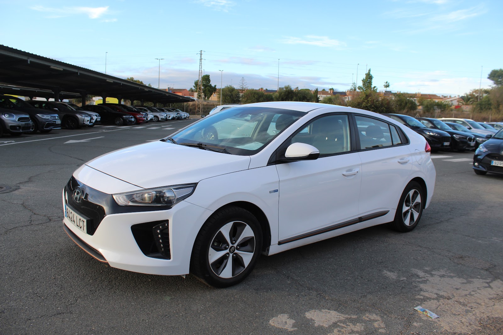 HYUNDAI IONIQ 120 28 kWh Eléctrico Style