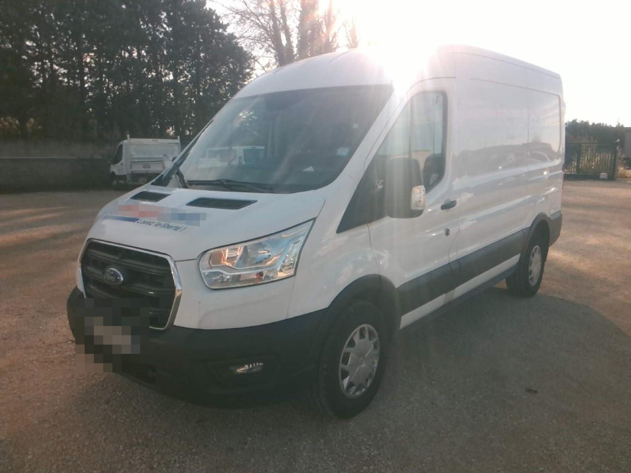Foto 7 de Ford Transit 2021 en venta en CSV Motor Valdefuentes · color Blanco