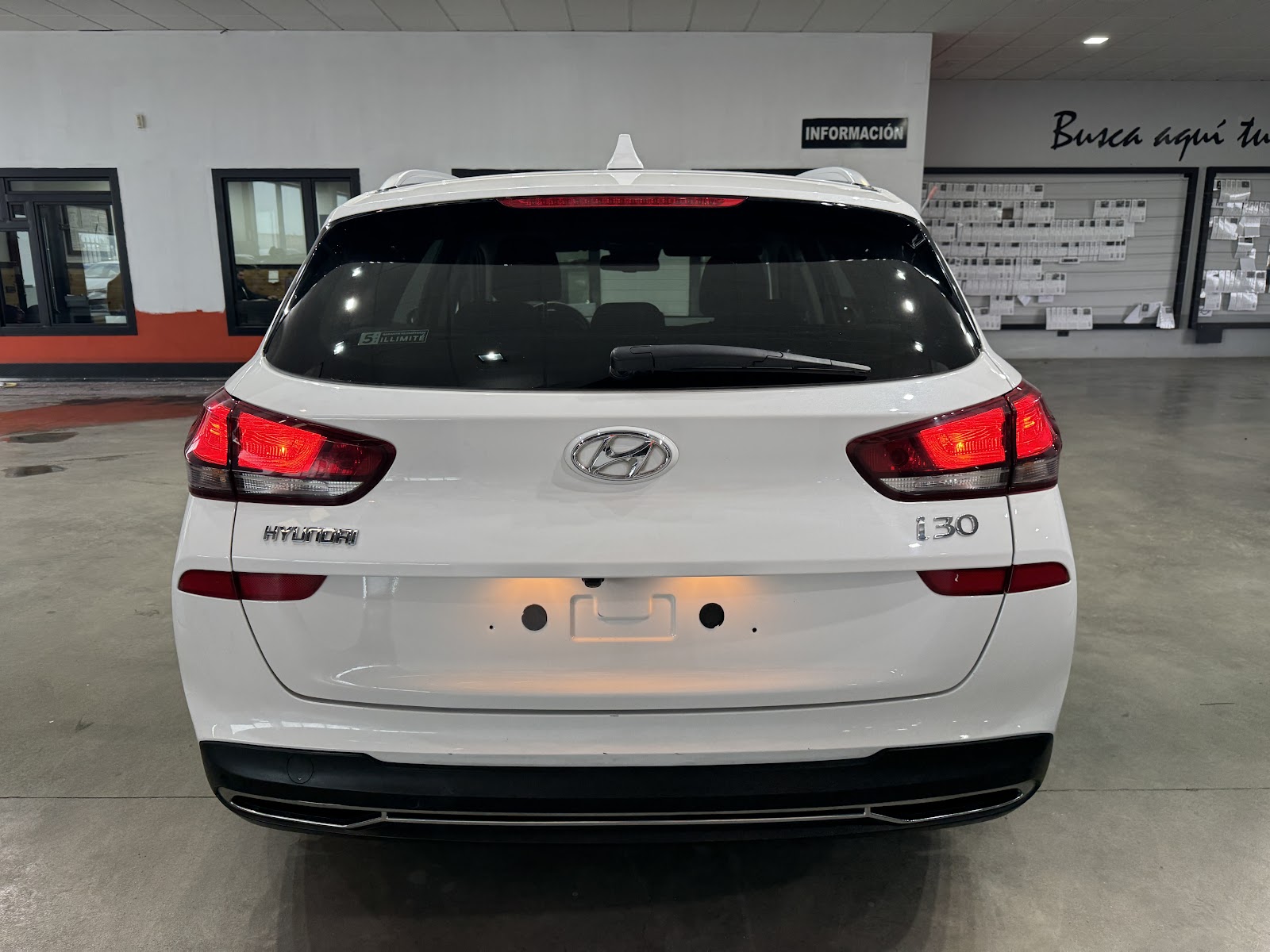 Foto 7 de HYUNDAI I30 2024 en venta en CSV Motor Valdefuentes