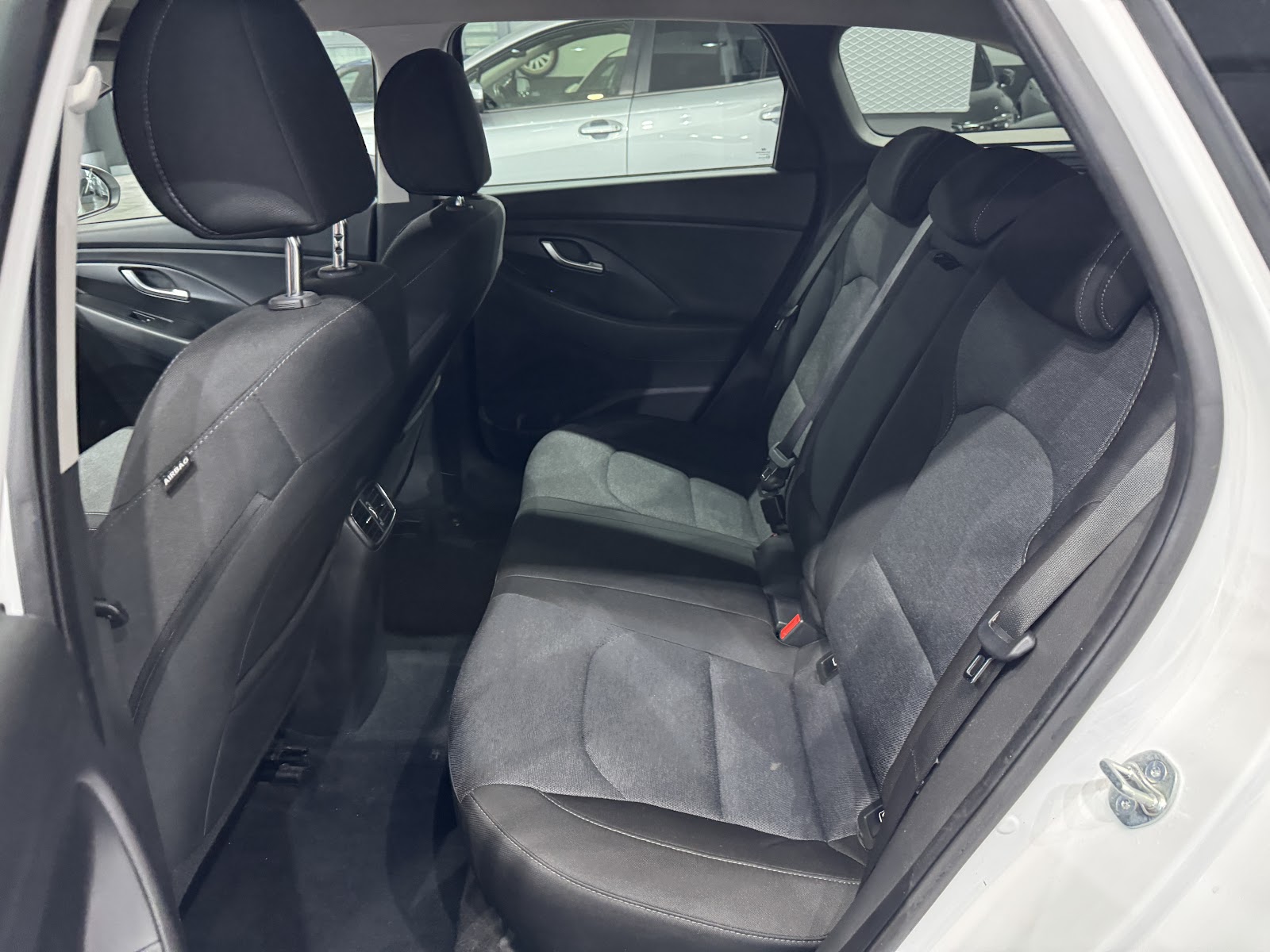 Foto 10 de HYUNDAI I30 2024 en venta en CSV Motor Valdefuentes