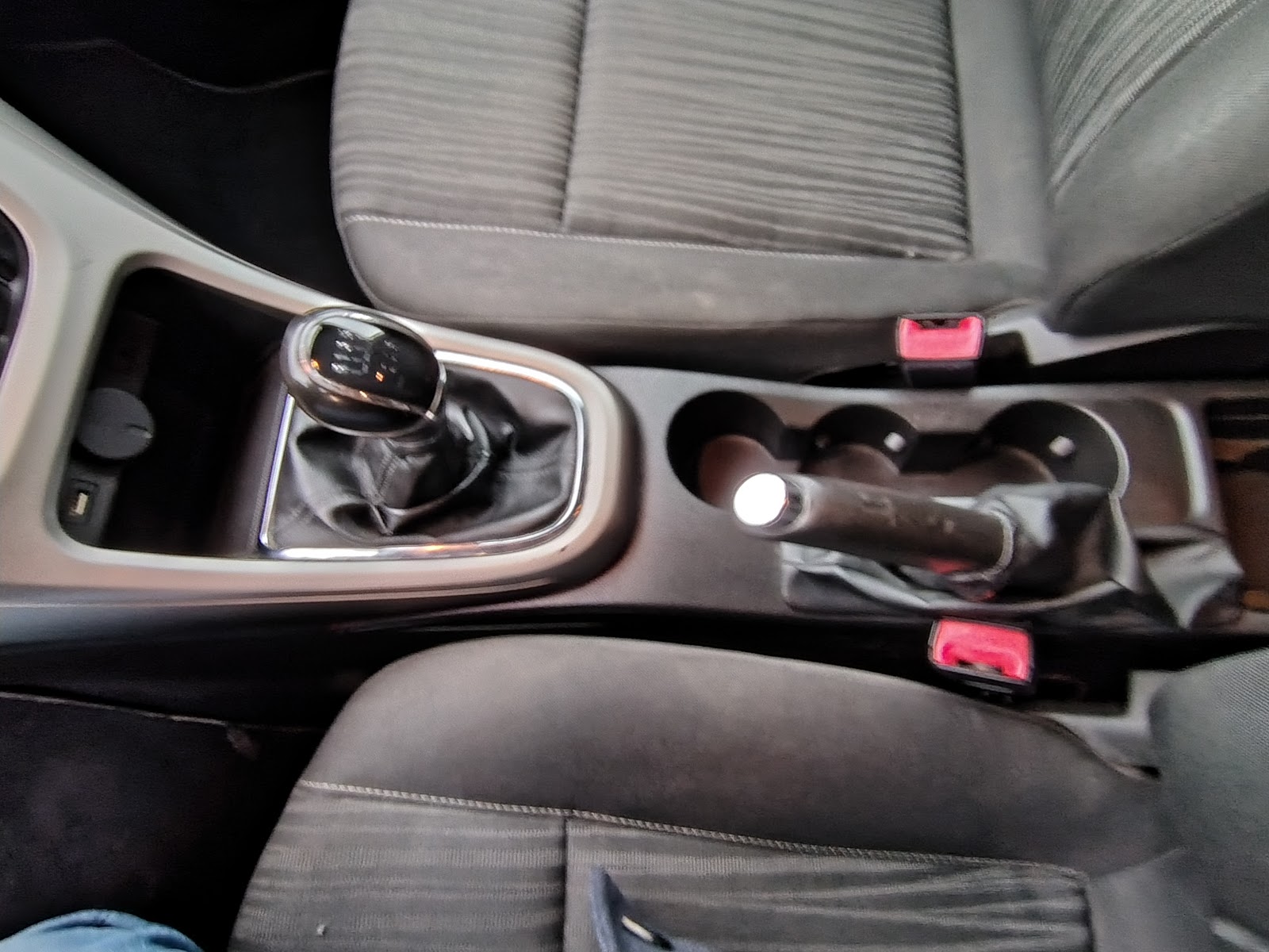 Foto 10 de OPEL ASTRA 2011 en venta en CSV Motor Bilbao