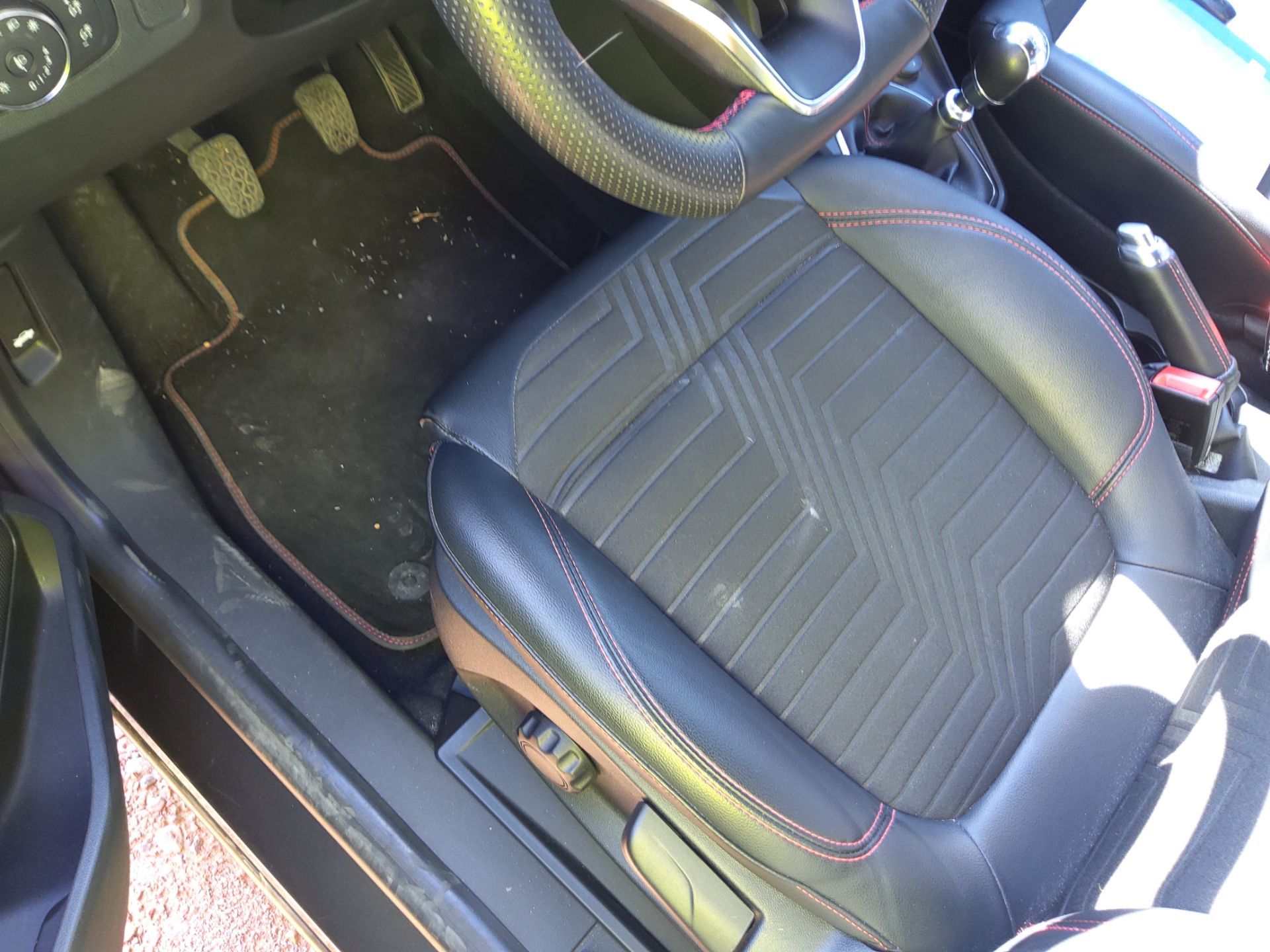 Foto 7 de FORD PUMA 2024 en venta en CSV Motor VALDEFUENTES