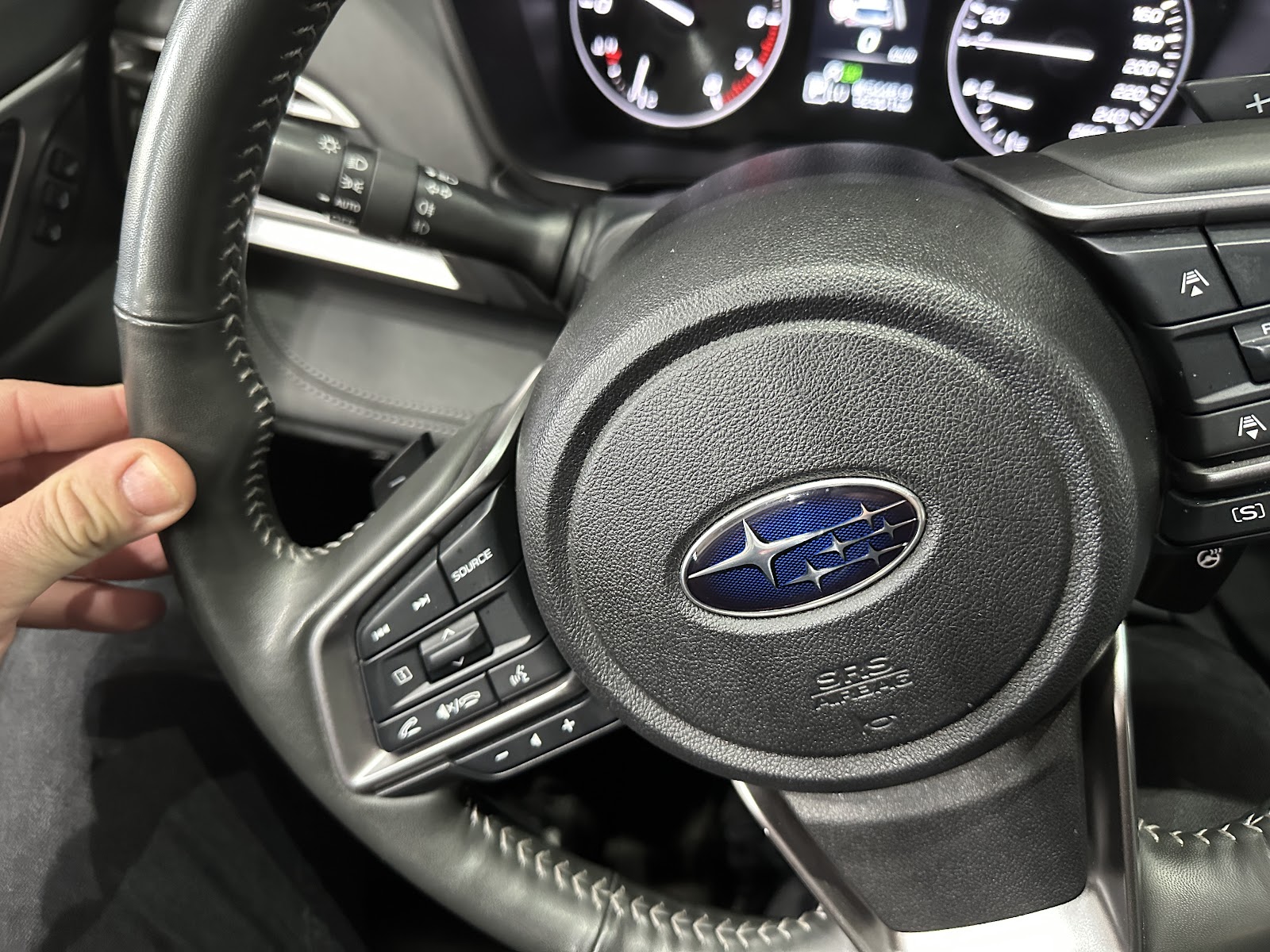 Foto 17 de SUBARU OUTBACK 2023 en venta en CSV Motor Valdefuentes