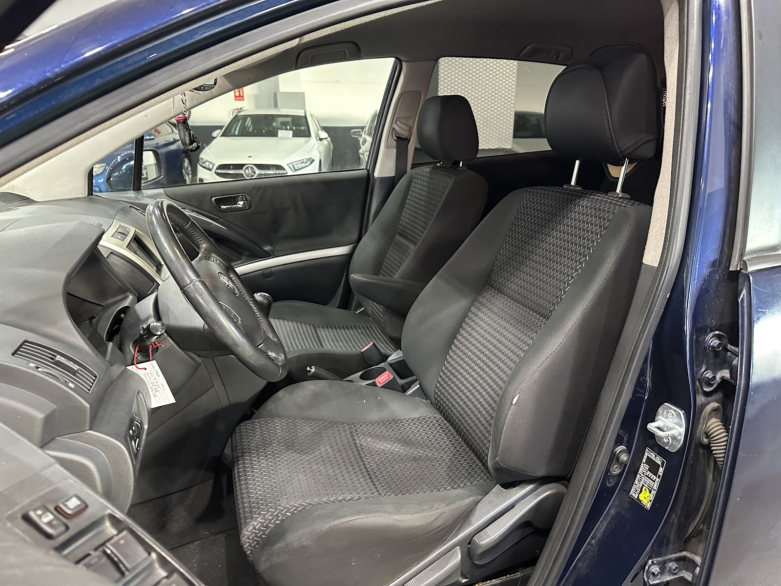 Foto 9 de TOYOTA COROLLA VERSO 2008 en venta en CSV Motor Valdefuentes